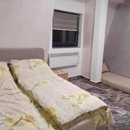 Gaga בית הארחה 3*